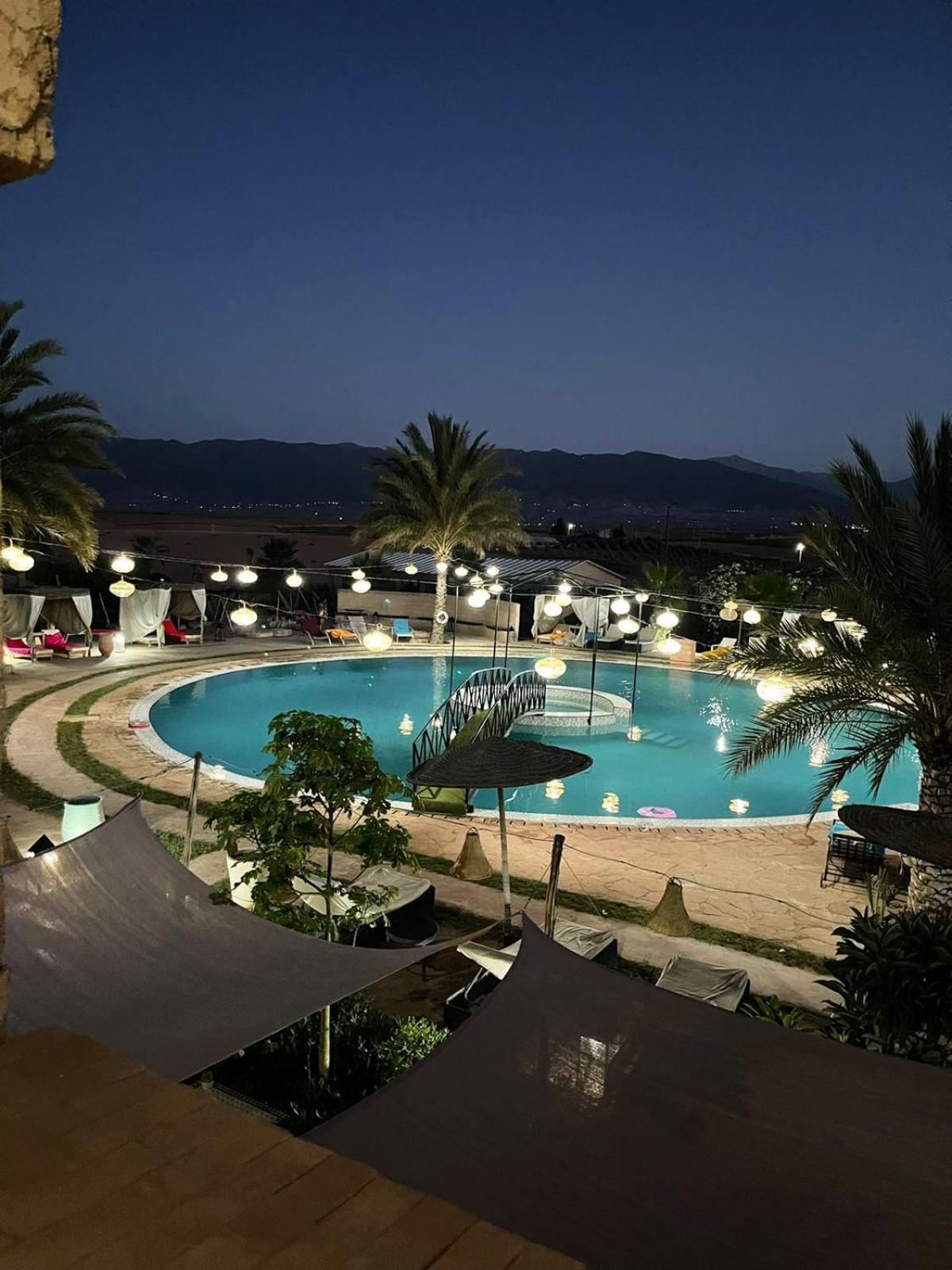 Les Jardins D Amizmiz 6 Piscines Bed and Breakfast Wawizelte Eksteriør billede